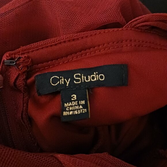 City Studio Juniors Emma Mesh Padded Bust Evening Dress in Merlot Red,‎ Size 3 - Picture 9 of 13